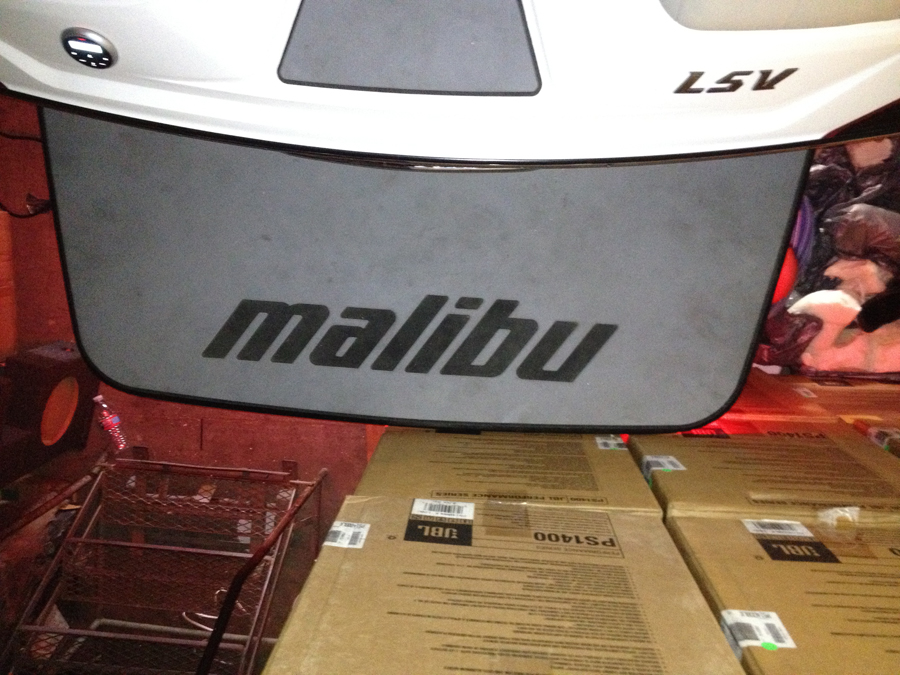 23 Malibu Wakesetter LSV Customization